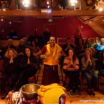 Lama Tashi Norbu and the audience - 28 jan 24