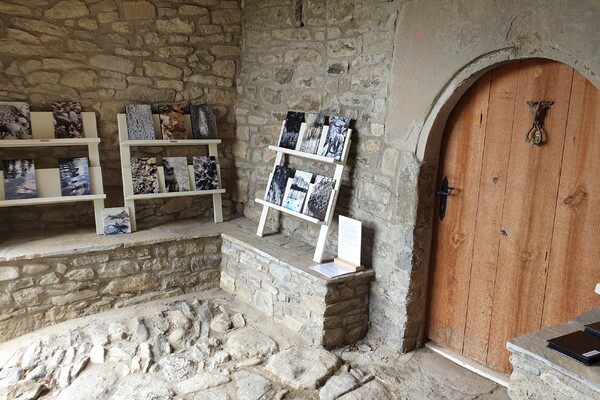 Expositie Elles van Loenen